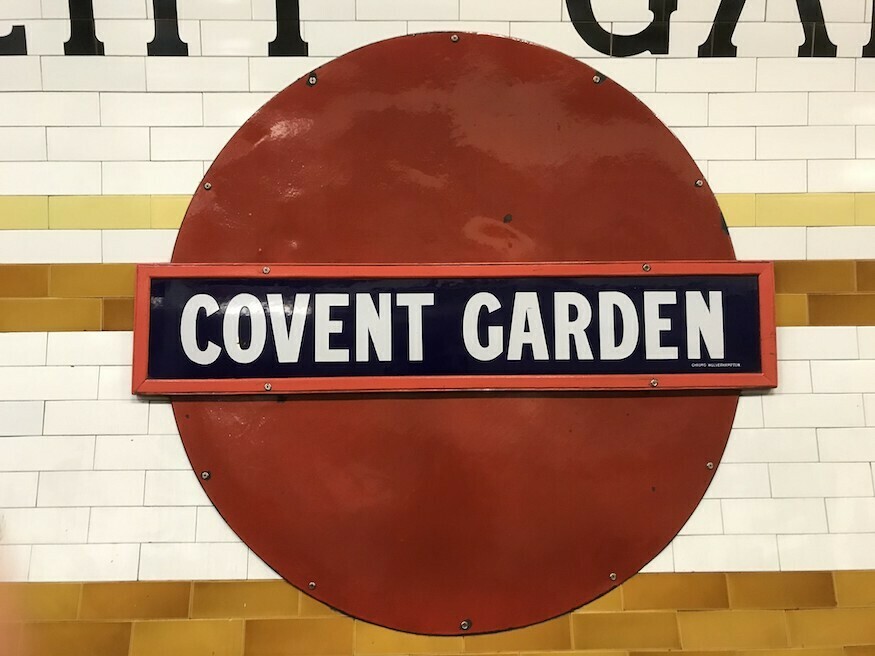 An historic roundel of Covent Garden tube