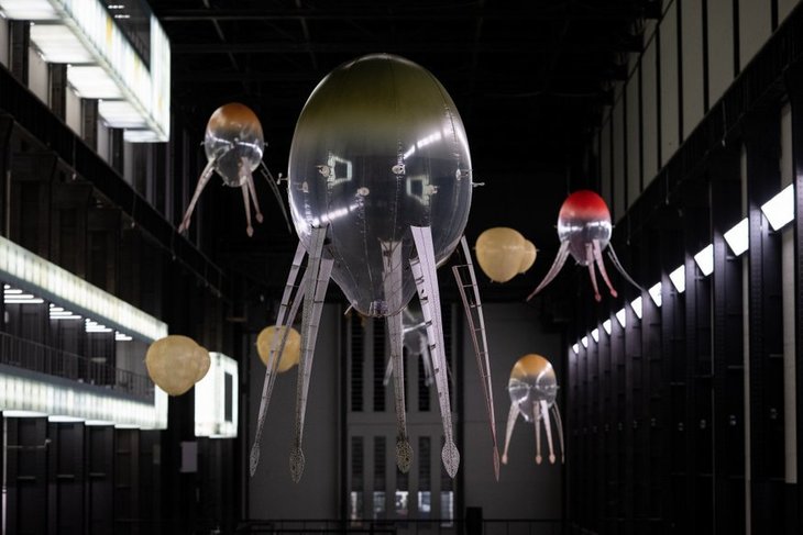 Free Things To Do In London floating jellyfish-like drones in the turbine hall