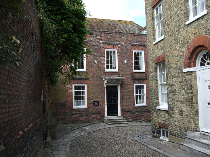 Literary days out: Lamb House, at the end of a cobbled street in Rye