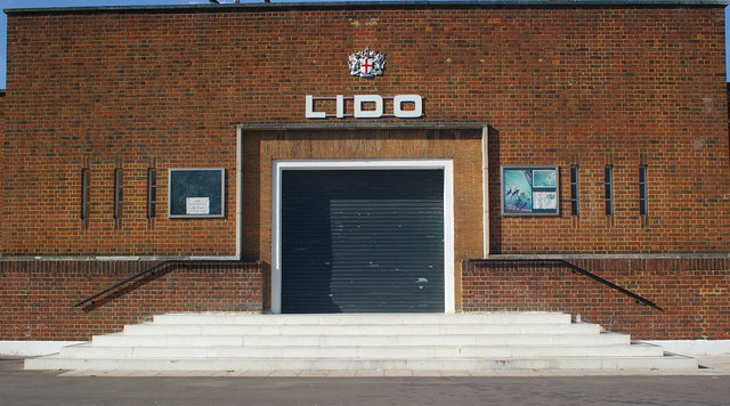 The brickwork exterior and entrance to Parliament Hill Fields Lido