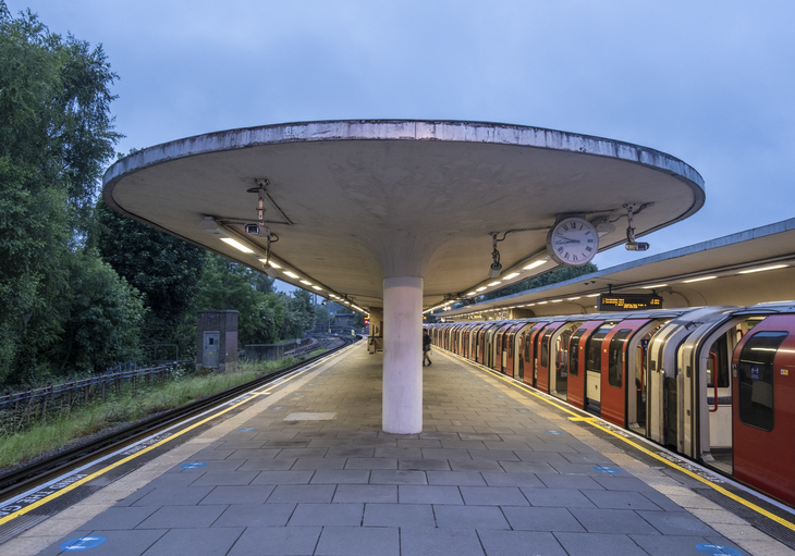A tube platform with a curved marquee