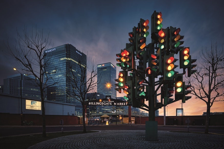 Traffic light sculpture near Canary Wharf