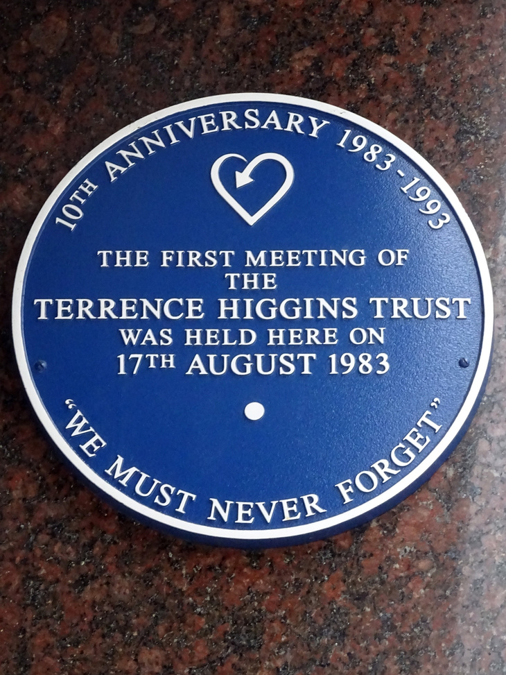A blue plaque commemorating the first meeting of the Terrence Higgins Trust