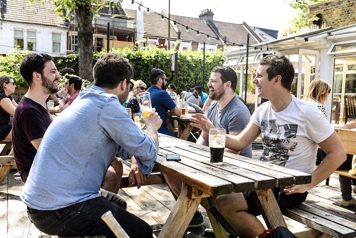 The Selkirk, a lovely pub garden in south London