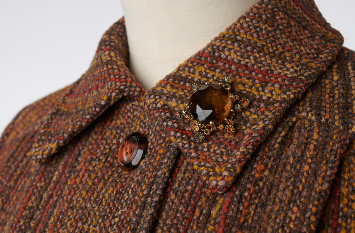 Autumn in London: photograph of the shoulders and neck of a brown tweed coat.
